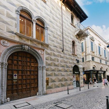 Palazzo Confalonieri Da Lisca Verona Eksteriør billede