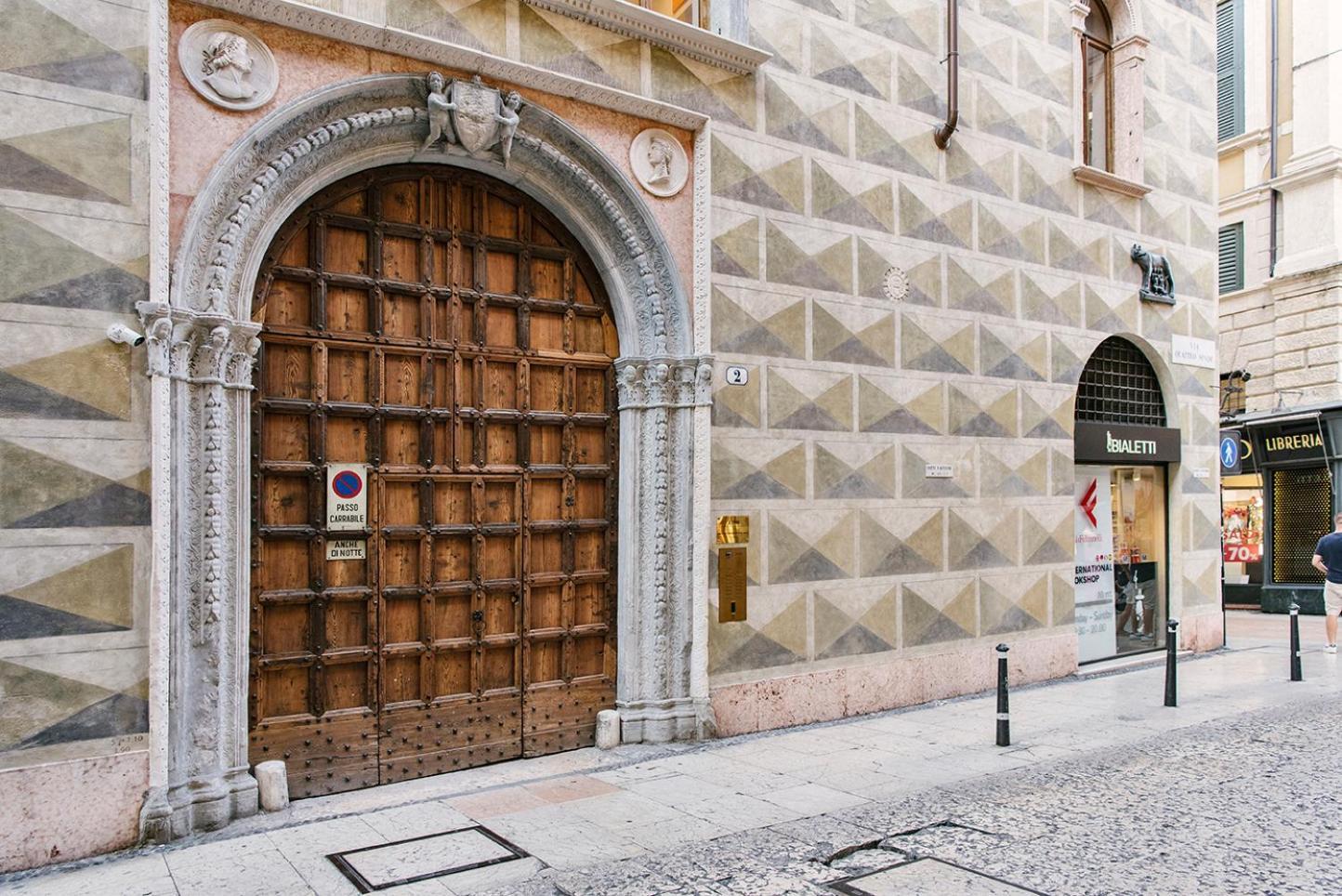 Palazzo Confalonieri Da Lisca Verona Eksteriør billede